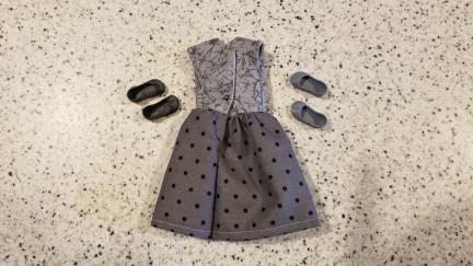 Double Gray Print Dress with Shoes x 2 back